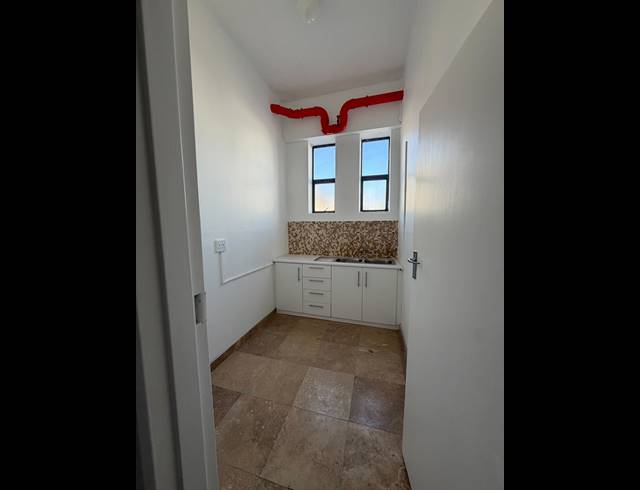347M² BUILDING TO LET IN CAPE TOWN CITY CENTRE